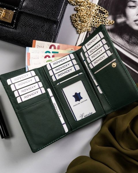 Skórzany portfel damski na bigiel i zatrzask - Rovicky