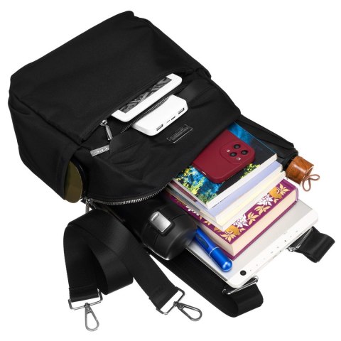 Plecak damski z kieszeniami w czarnym kolorze - Peterson