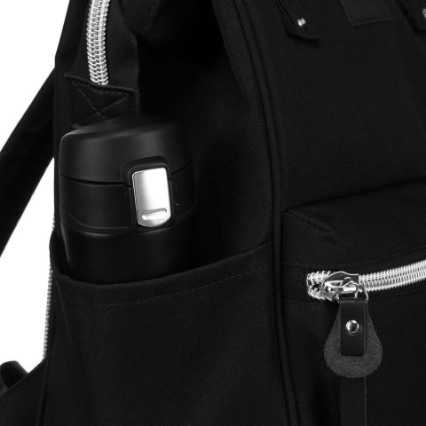 Duży plecak damski z poliestru w czarnym kolorze z miejscem na laptopa i portem USB - Peterson