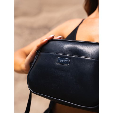 Czarna, klasyczna listonoszka damska crossbody z eko skóry dwa paski w komplecie Peterson Czarna, klasyczna listonoszka damska crossbody z eko skóry dwa paski w komplecie Peterson
