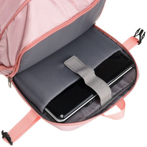 Plecak z miejscem na laptopa wykonany z cordury w różowym kolorze, zawieszony na regulowanych szelkach - Peterson Plecak z miejscem na laptopa wykonany z cordury w różowym kolorze, zawieszony na regulowanych szelkach - Peterson