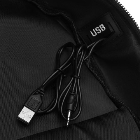 Plecak szkolny z poliestru w czarnym kolorze z portem USB - Peterson Plecak szkolny z poliestru w czarnym kolorze z portem USB - Peterson