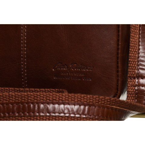 Miejska torba męska ze skóry naturalnej w brązowym kolorze, zawieszona na regulowanym pasku - Peterson