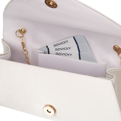 Biała kopertówka damska wykonana z tkaniny syntetycznej zawieszona na łańcuszku - Rovicky