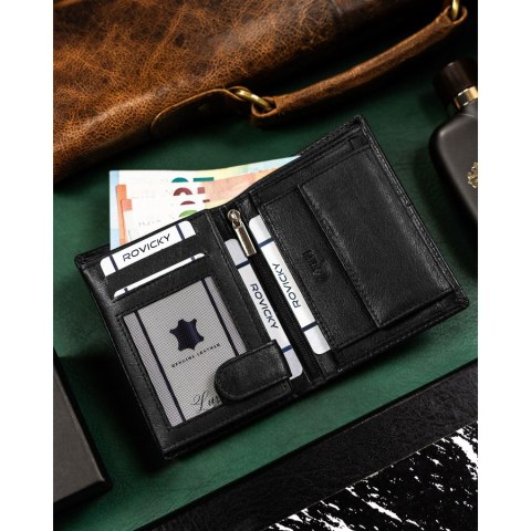 Duży, skórzany portfel męski w czarnym kolorze wyposażony w system RFID - Rovicky