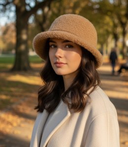 Kapelusz damski z miękkiej tkaniny teddy (Beżowy)