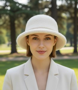 Kapelusz damski z miękkiej tkaniny teddy (Ecru)