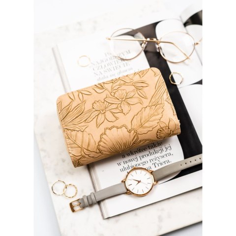 Elegancki portfel damski ze skóry ekologicznej w beżowym kolorze ze wzorem w kwiaty - Peterson